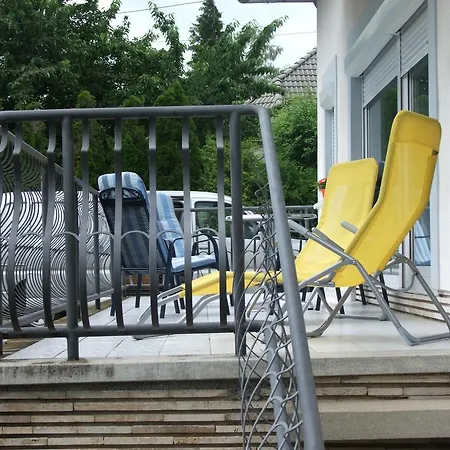 דירה Levente Balatongyörök