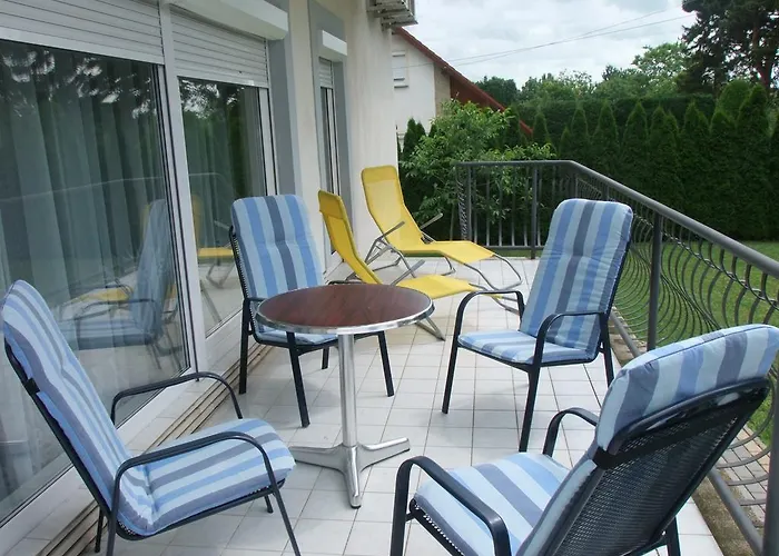 דירה Levente Balatongyörök